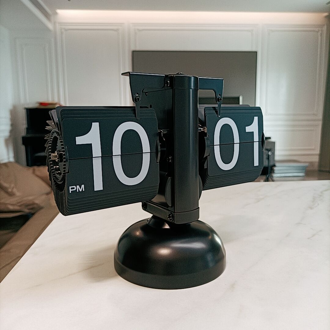 Vintage Auto Flip Stainless Steel Table Clock